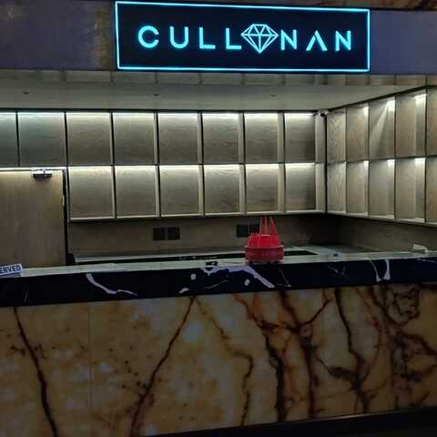 Cullinan illuminated reception sign